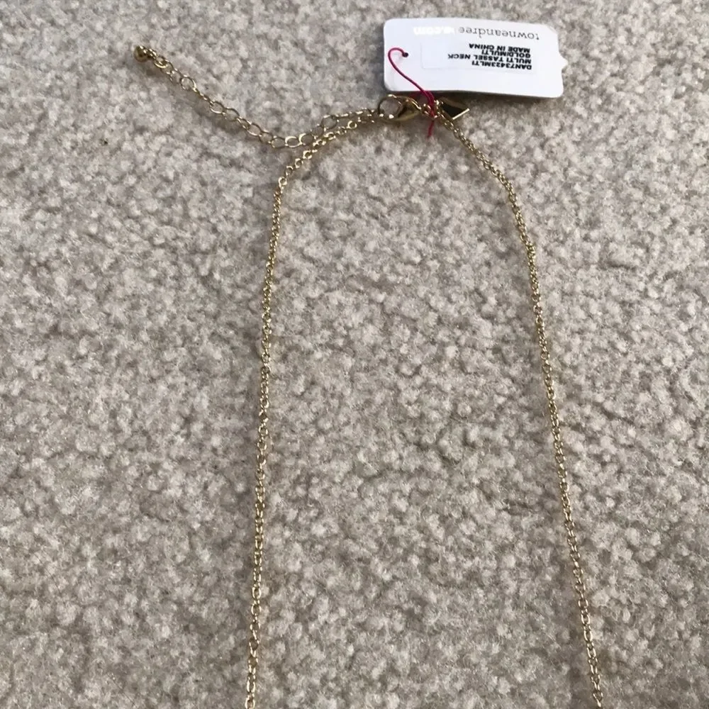 Fringe necklace